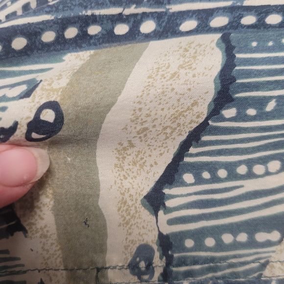 Detail Express 100% Silk Vintage Button Up Shirt Size Medium M. Lightweight - Picture 7 of 9